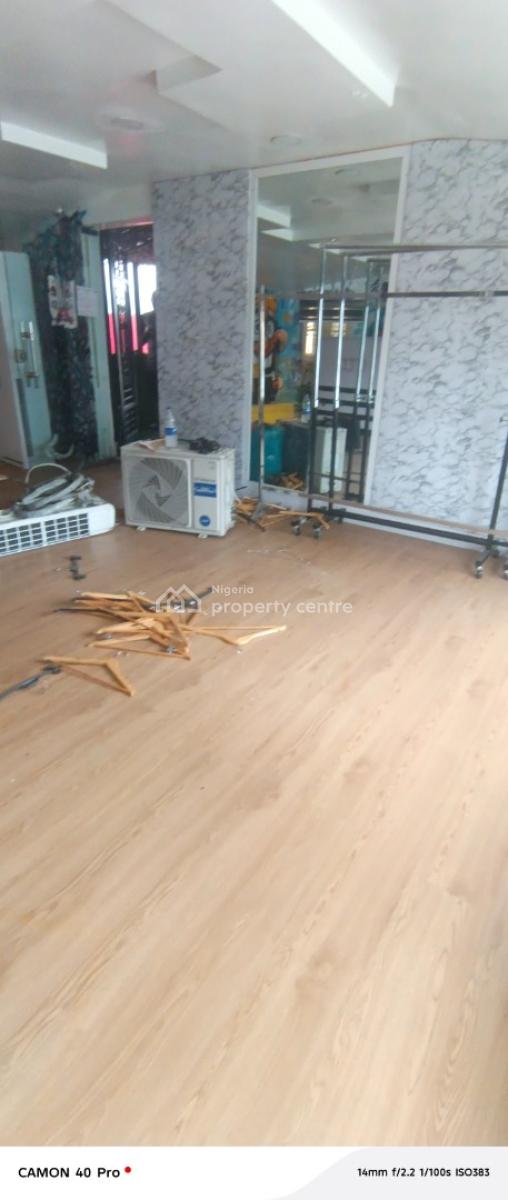 Big Shop Space in Lekki Phase 1, Facing Fola Osibo Road, Lekki Phase 1, Lekki, Lagos, Shop for Rent