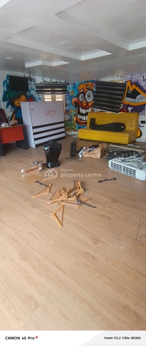 Big Shop Space in Lekki Phase 1, Facing Fola Osibo Road, Lekki Phase 1, Lekki, Lagos, Shop for Rent