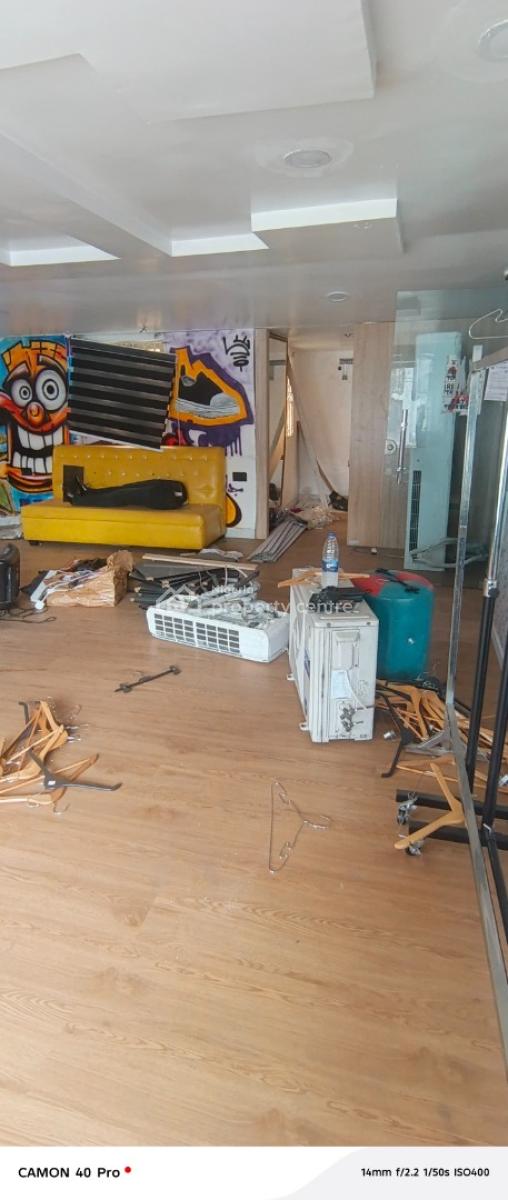Big Shop Space in Lekki Phase 1, Facing Fola Osibo Road, Lekki Phase 1, Lekki, Lagos, Shop for Rent