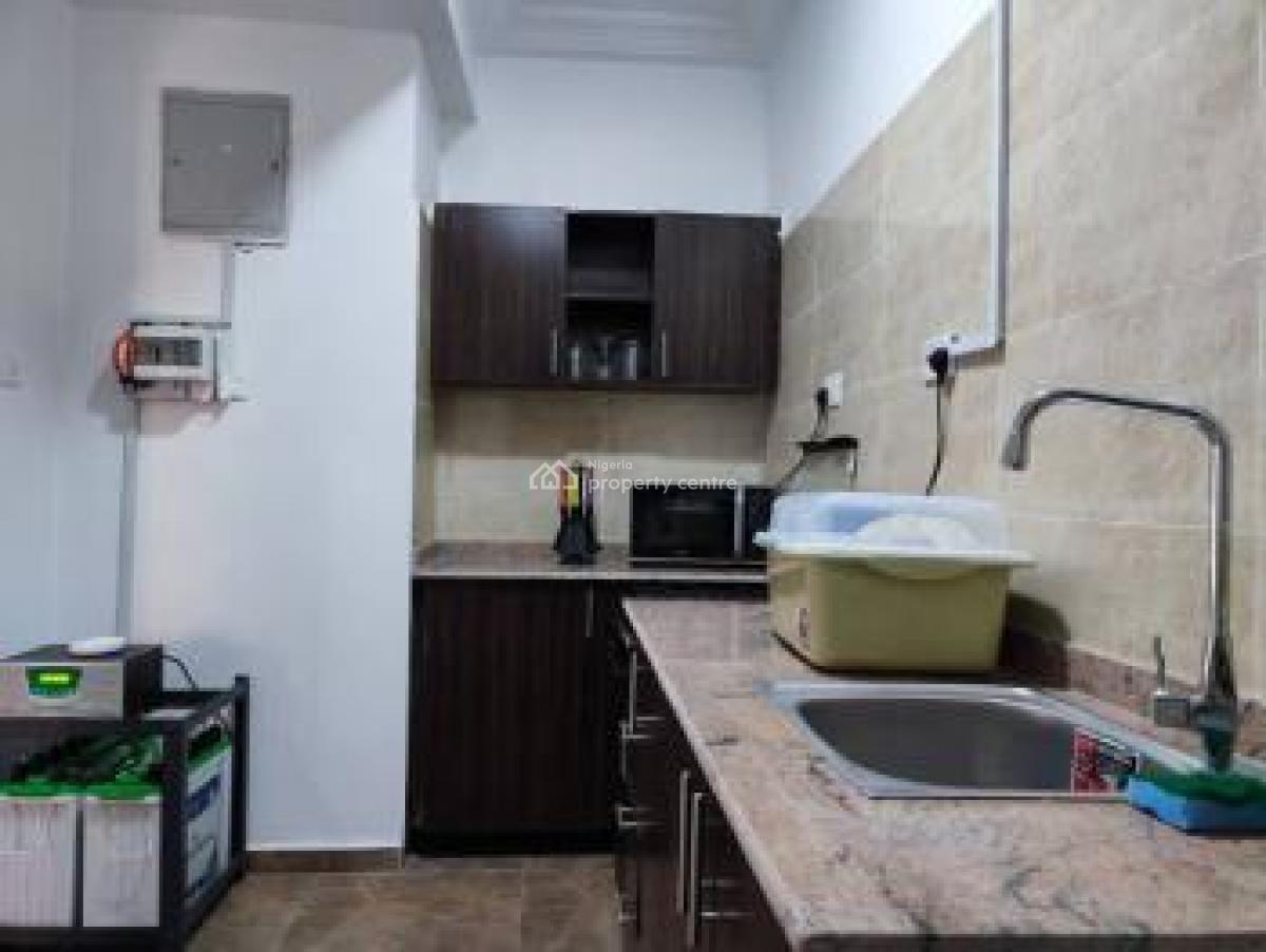 Well-furnished 1-bedroom Apartment with Wifi, Katampe, Abuja, Flat / Apartment for Rent