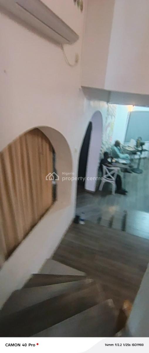 Shop Space for Restaurants and Bar in Phase 1, on Fola Osibo Road, Lekki Phase 1, Lekki, Lagos, Restaurant / Bar for Rent