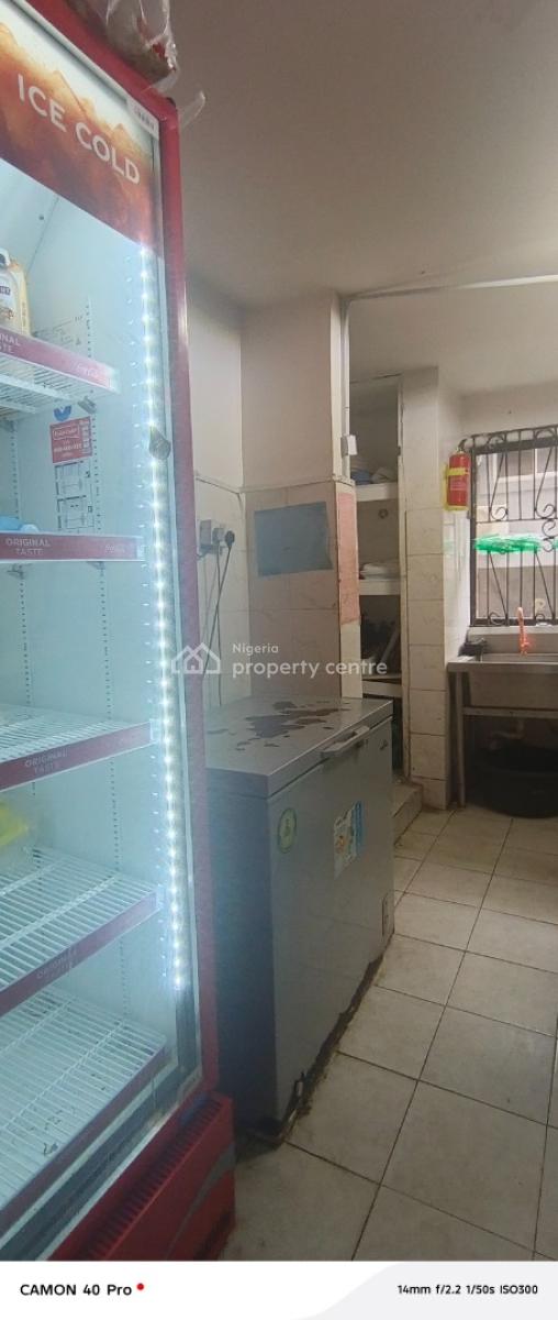 Shop Space for Restaurants and Bar in Phase 1, on Fola Osibo Road, Lekki Phase 1, Lekki, Lagos, Restaurant / Bar for Rent