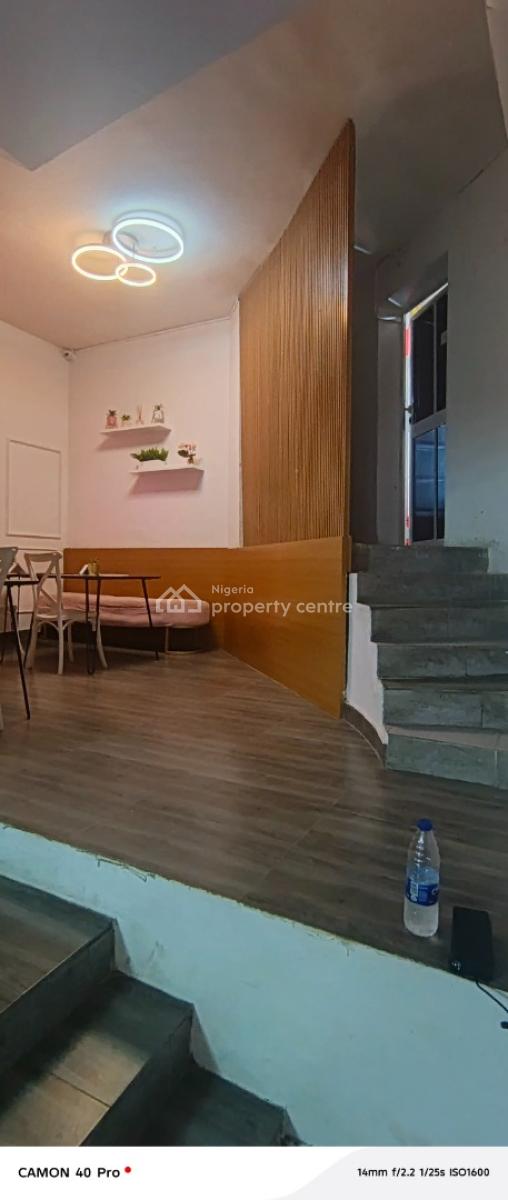 Shop Space for Restaurants and Bar in Phase 1, on Fola Osibo Road, Lekki Phase 1, Lekki, Lagos, Restaurant / Bar for Rent