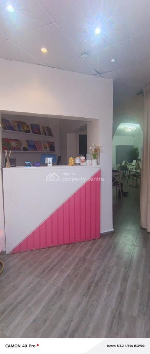 Shop Space for Restaurants and Bar in Phase 1, on Fola Osibo Road, Lekki Phase 1, Lekki, Lagos, Restaurant / Bar for Rent