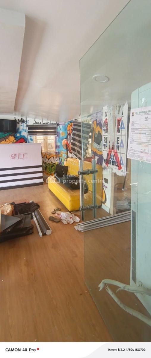 Shop Space for Restaurants and Bar in Phase 1, on Fola Osibo Road, Lekki Phase 1, Lekki, Lagos, Restaurant / Bar for Rent