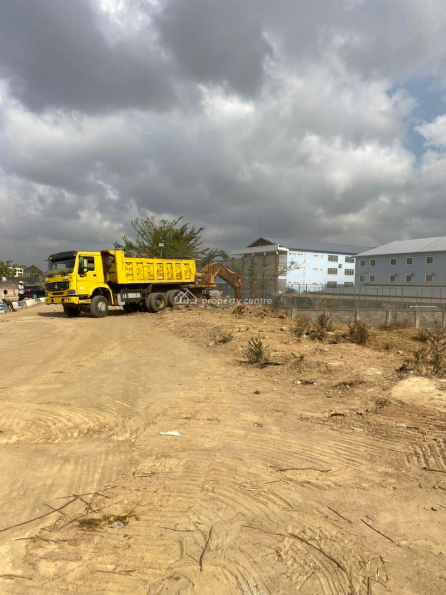 Spacious 1-bedroom Apartments Suitable for Aparthotel - Elevator&solar, The Vista, Jahi, Abuja, Flat / Apartment for Sale