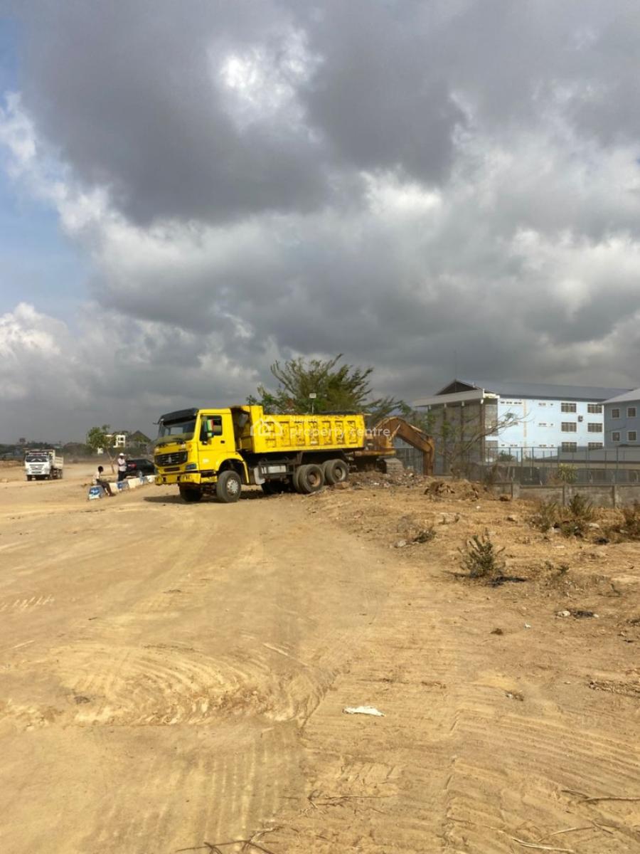 Spacious 1-bedroom Apartments Suitable for Aparthotel - Elevator&solar, The Vista, Jahi, Abuja, Flat / Apartment for Sale