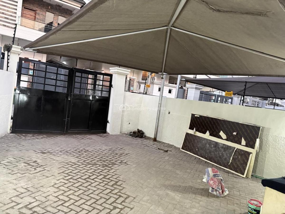 Well Maintained 6 Units of 2 Bedroom Apartment, Lekki Phase 1, Lekki, Lagos, House for Rent