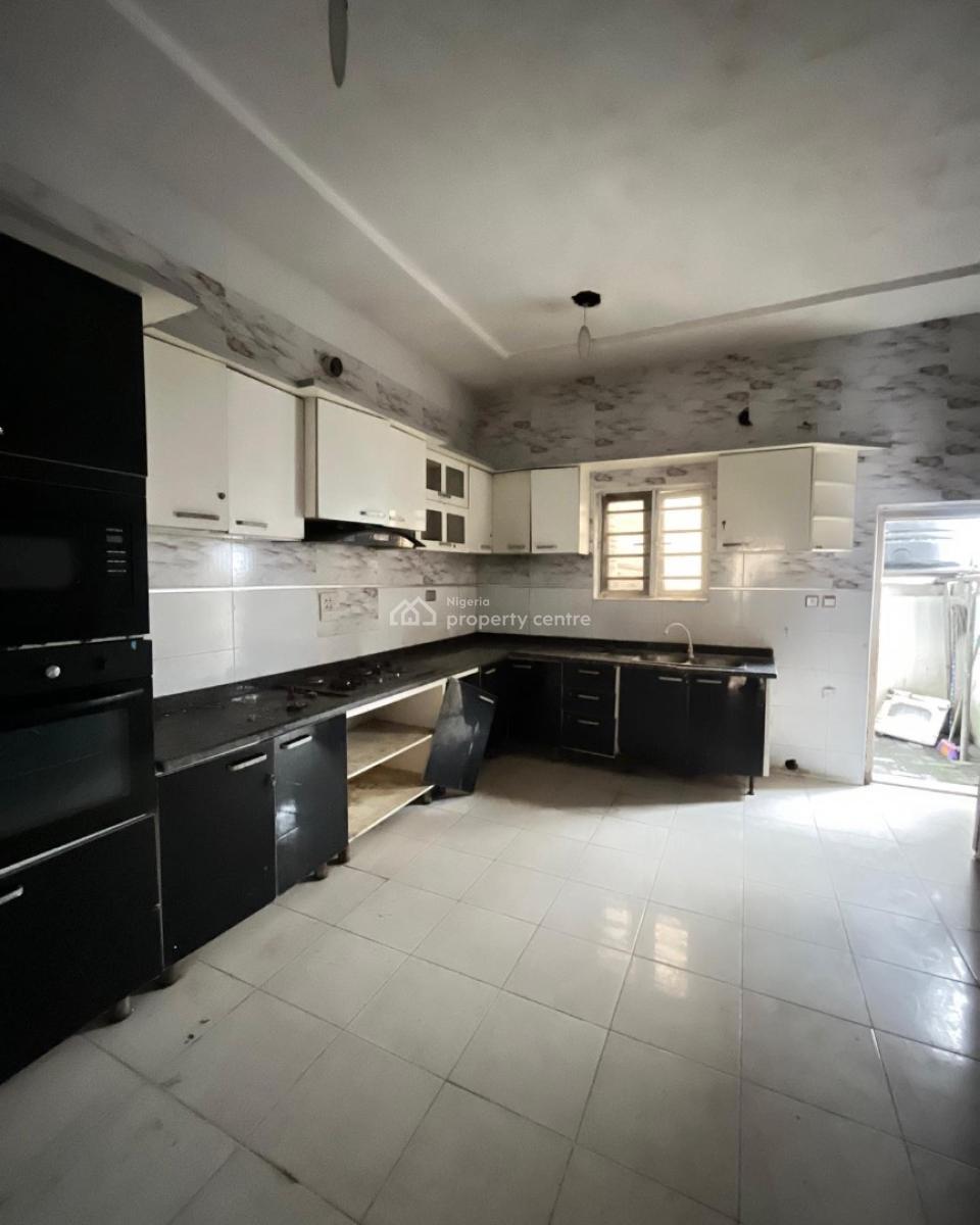 Lovely 4 Bedroom Apartment with Bq, Osapa London, Osapa, Lekki, Lagos, Block of Flats for Sale