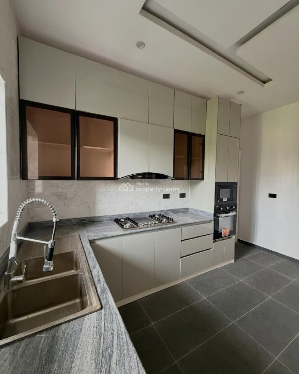 Serviced 3 Bedroom Apartment with Bq, Victoria Island (vi), Lagos, Block of Flats for Sale