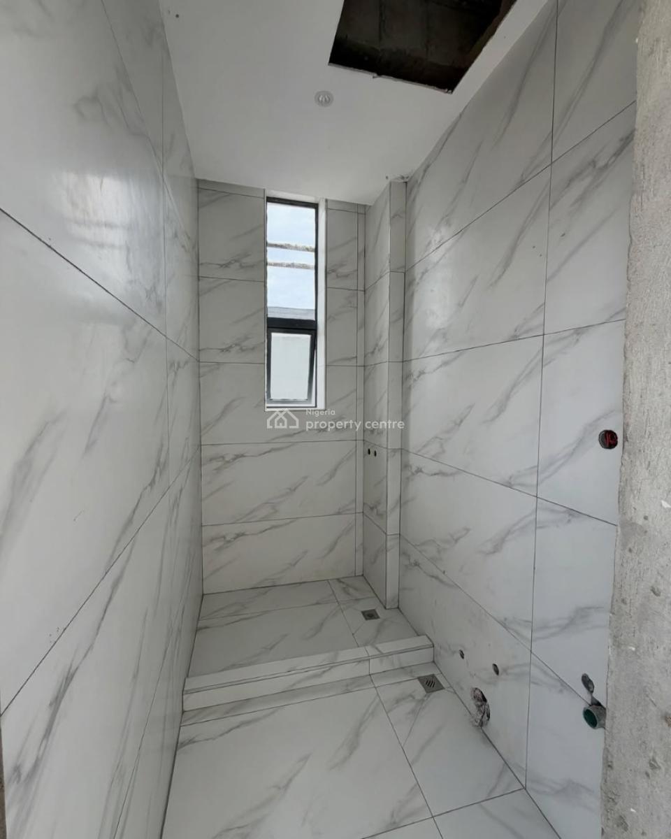 Serviced 2 Bedroom Apartment, Lekki Phase One, Lekki, Lagos, Block of Flats for Sale