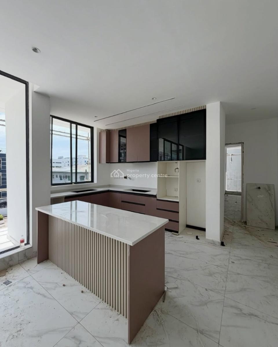 Serviced 2 Bedroom Apartment, Lekki Phase One, Lekki, Lagos, Block of Flats for Sale