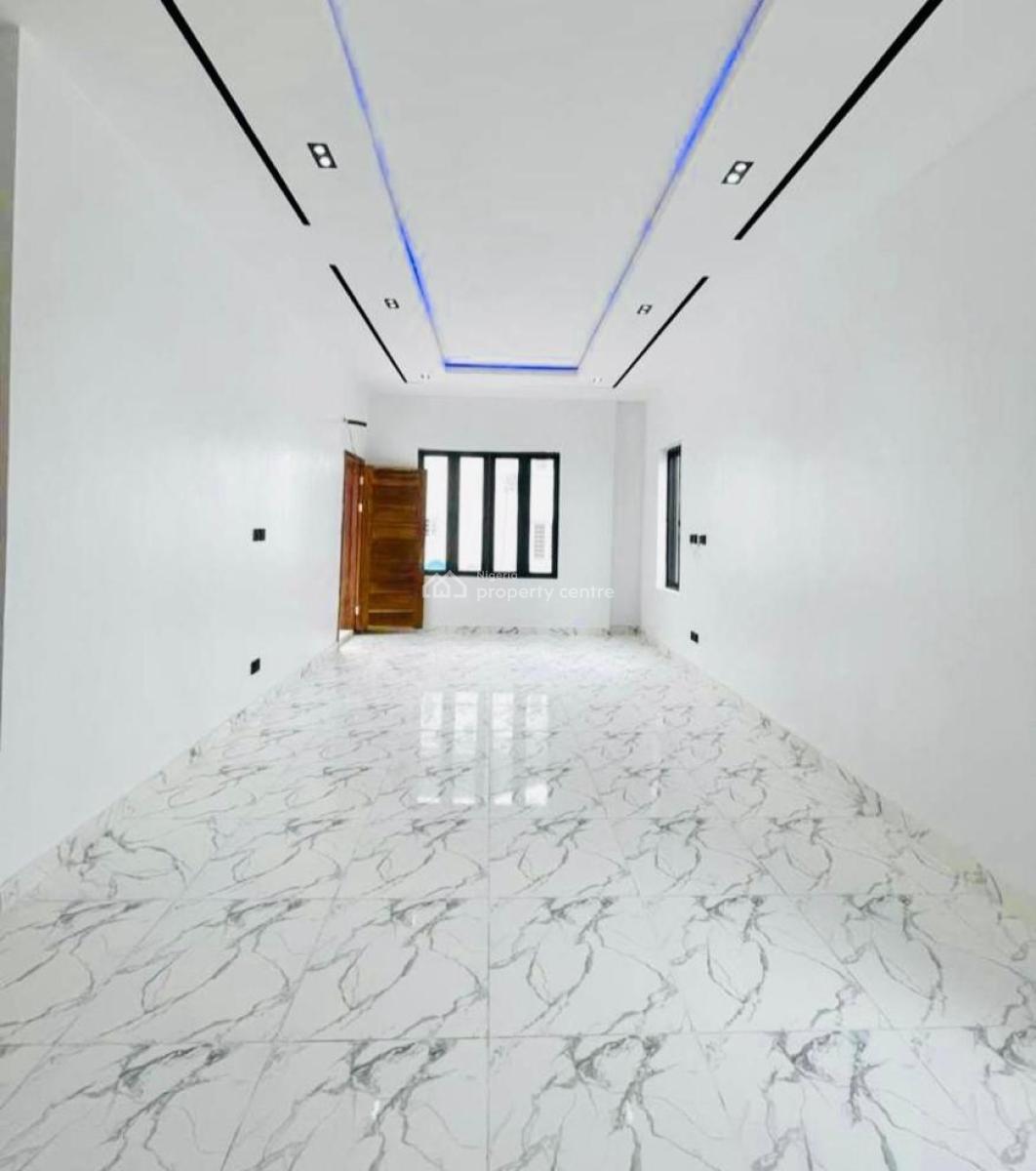 Massively Spacious 4 Bedroom Semi Detached House, Lekki, Lagos, Semi-detached Duplex for Rent