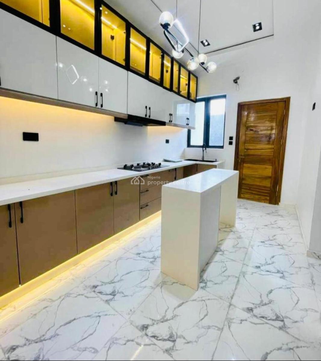 Massively Spacious 4 Bedroom Semi Detached House, Lekki, Lagos, Semi-detached Duplex for Rent