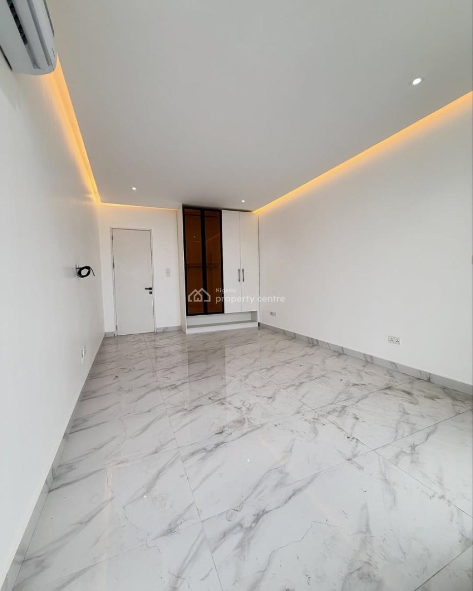 Two Bedroom Apartment, Lekki Phase 1, Lekki, Lagos, Block of Flats for Sale