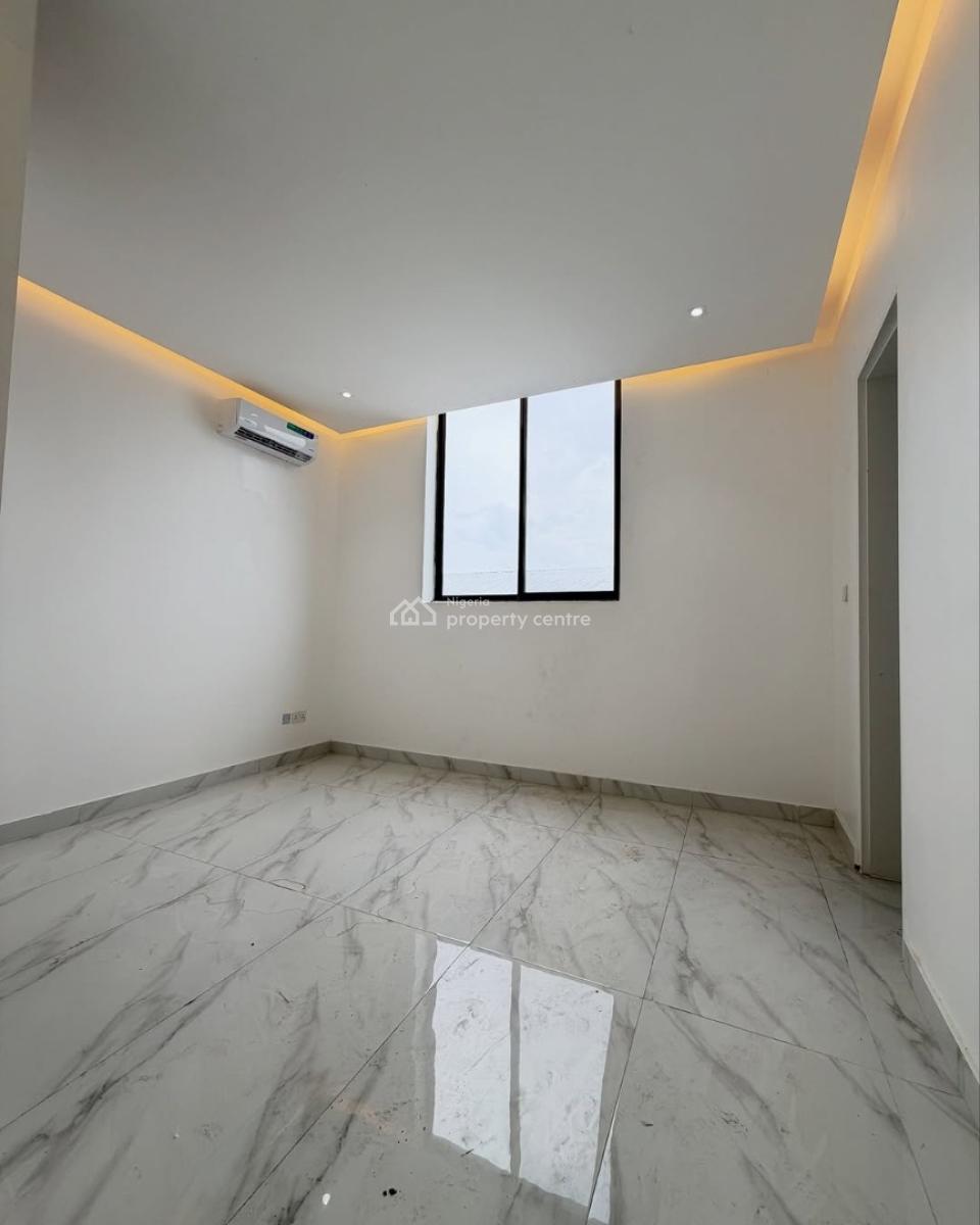 Two Bedroom Apartment, Lekki Phase 1, Lekki, Lagos, Block of Flats for Sale