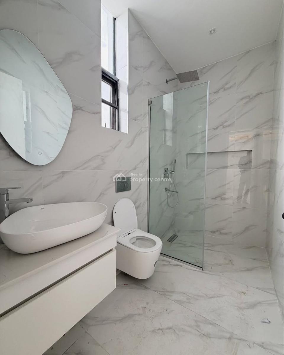 Two Bedroom Apartment, Lekki Phase 1, Lekki, Lagos, Block of Flats for Sale