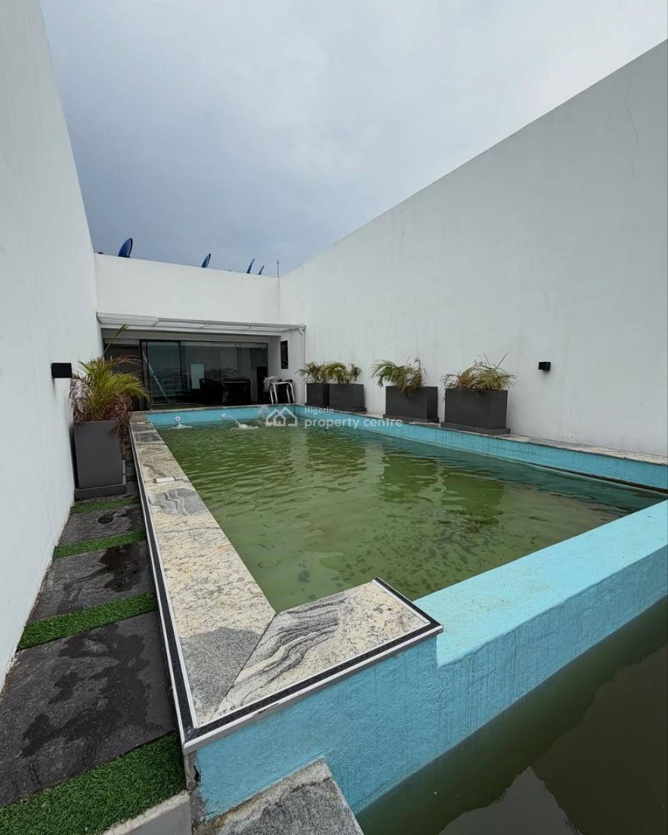 Two Bedroom Apartment, Lekki Phase 1, Lekki, Lagos, Block of Flats for Sale