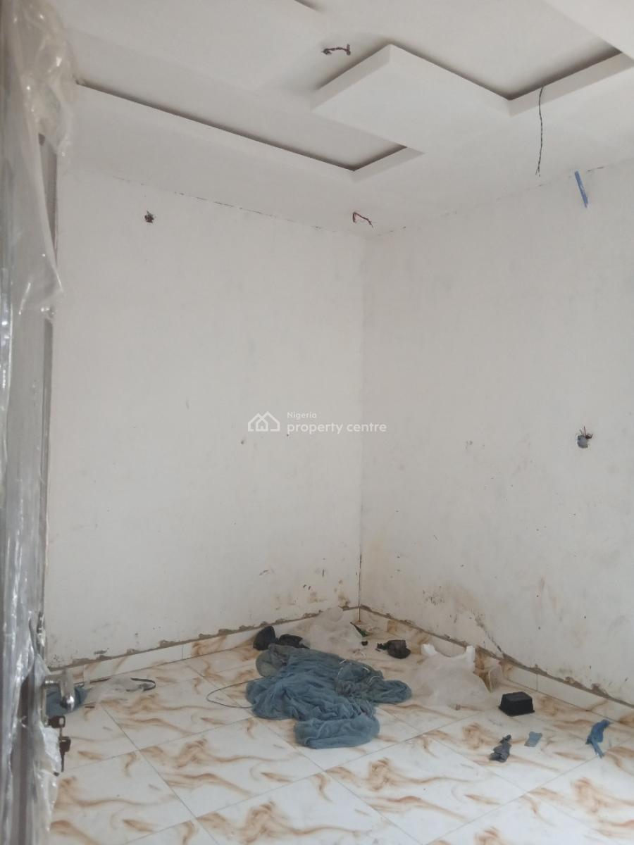 Fantastic New 2-bedroom, Yaba, Lagos, Flat / Apartment for Rent