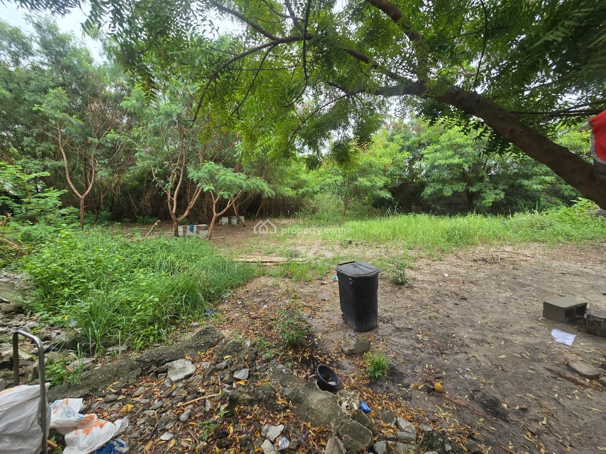 Empty Land Size*: 1,691 Square Meters Fence, Off Admiralty Road, Lekki Phase 1, Lekki, Lagos, Residential Land for Sale