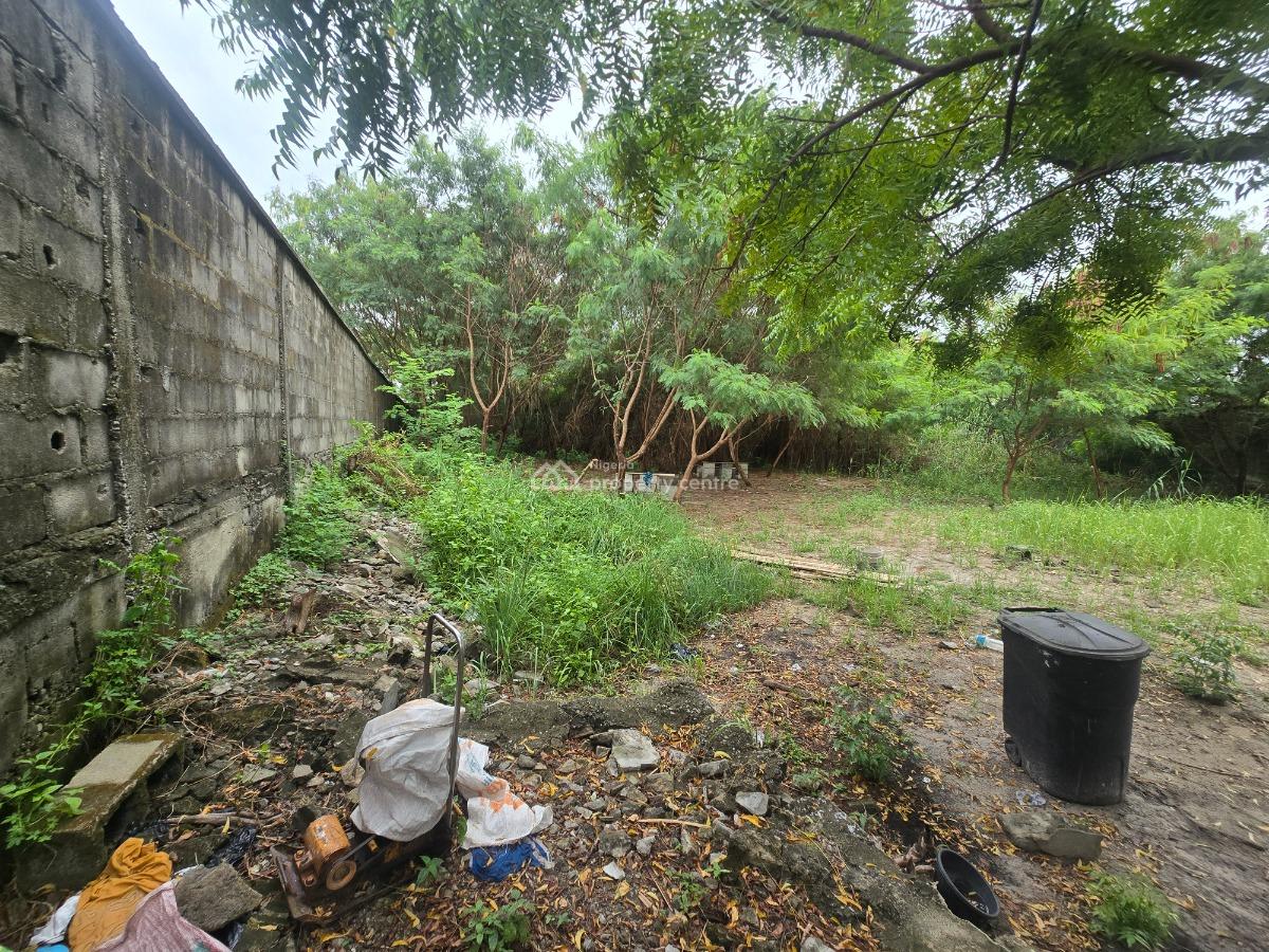 Empty Land Size*: 1,691 Square Meters Fence, Off Admiralty Road, Lekki Phase 1, Lekki, Lagos, Residential Land for Sale