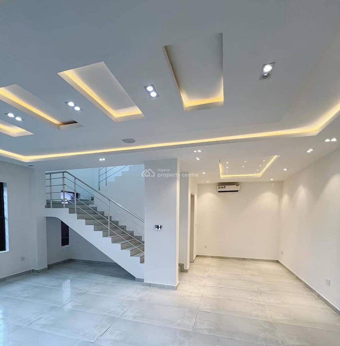 Spacious 4 Bedroom Terrace  Duplex with Bq, Lekki Phase 1, Lekki, Lagos, Terraced Duplex for Rent