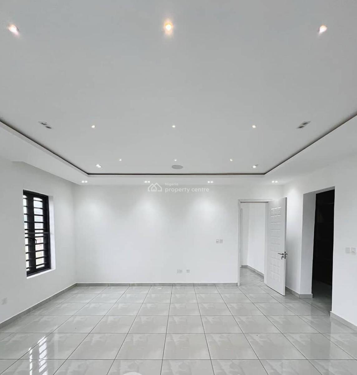 Spacious 4 Bedroom Terrace  Duplex with Bq, Lekki Phase 1, Lekki, Lagos, Terraced Duplex for Rent