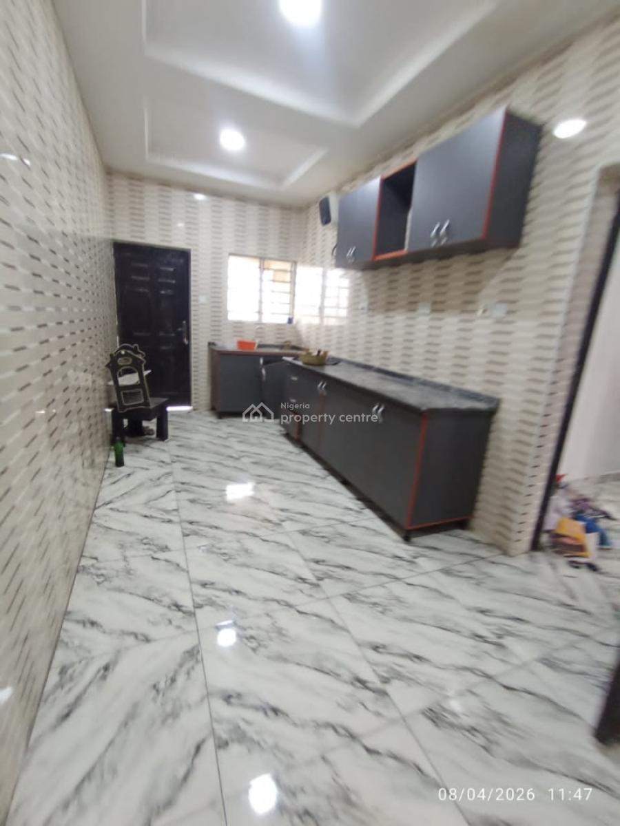 a Spacious 2 Bedroom  Flat Upstairs, Badore, Ajah, Lagos, Flat / Apartment for Rent