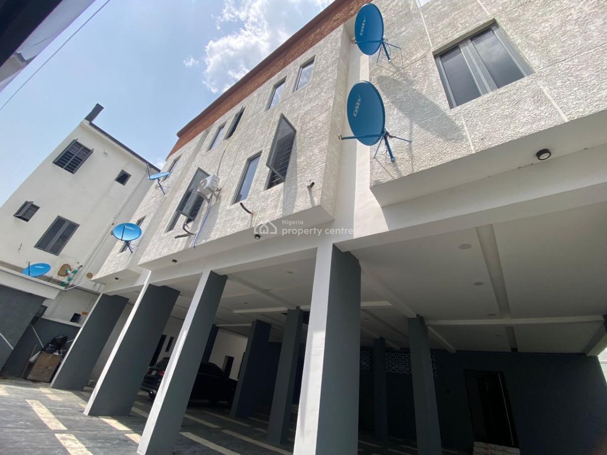 2bedroom Apartment, Off Freedom Way, Lekki Phase 1, Lekki, Lagos, Flat / Apartment for Rent