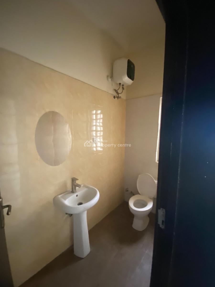 Luxury 2bedroom Flat with a Bq, Lekki Sheme 2, Abraham Adesanya, Ajah, Lagos, Flat / Apartment for Rent
