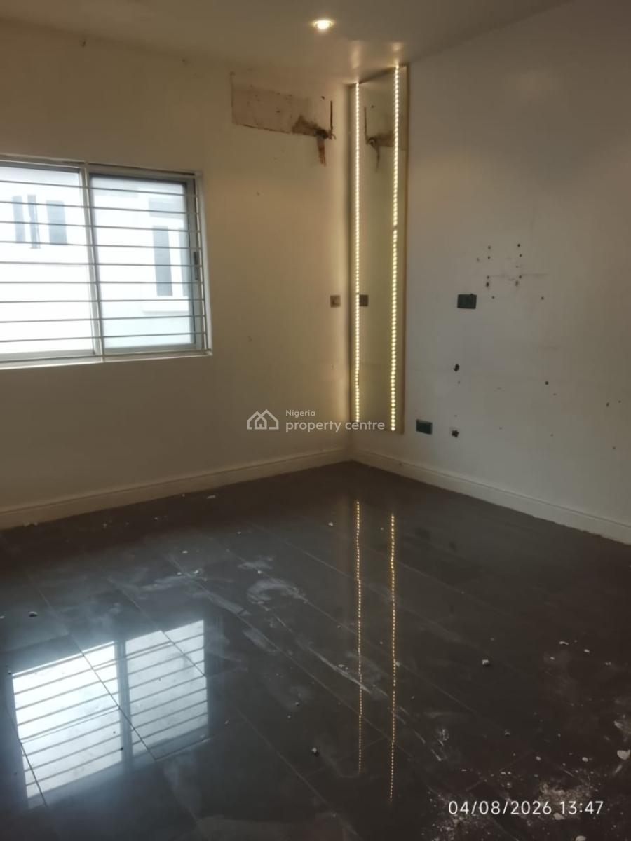 3-bedroom Commercial Apartment Upstairs with Big Balcony, Lekki Phase 1, Lekki, Lagos, Lekki Phase 1, Lekki, Lagos, Office Space for Rent