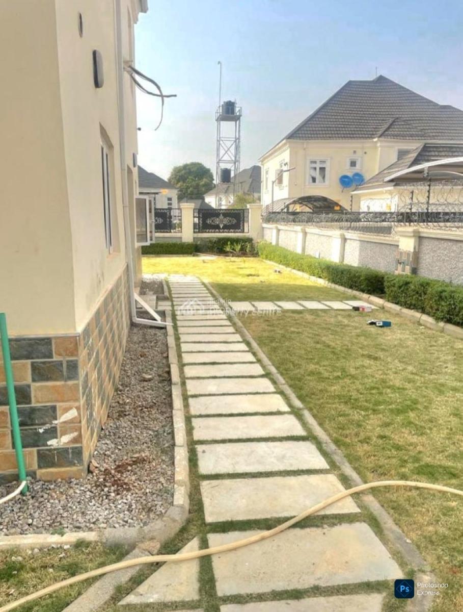 4 Bedrooms Standard Spacious House ( Self Compound), Asokoro District, Abuja, Detached Duplex for Rent