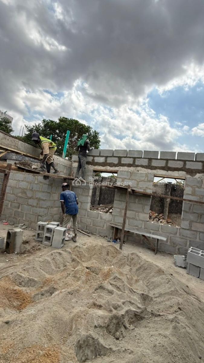 Governor Consent, 2 Bedroom Massionette Chevron, Lekki Phase 1, Lekki, Lagos, Block of Flats for Sale