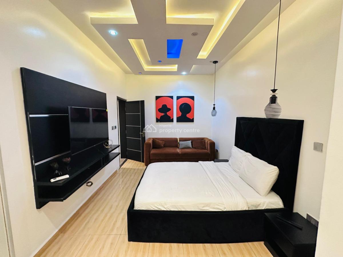 Well Furnished 3 Bedrooms Flat, Gilmor Area, Jahi, Abuja, Flat / Apartment for Sale