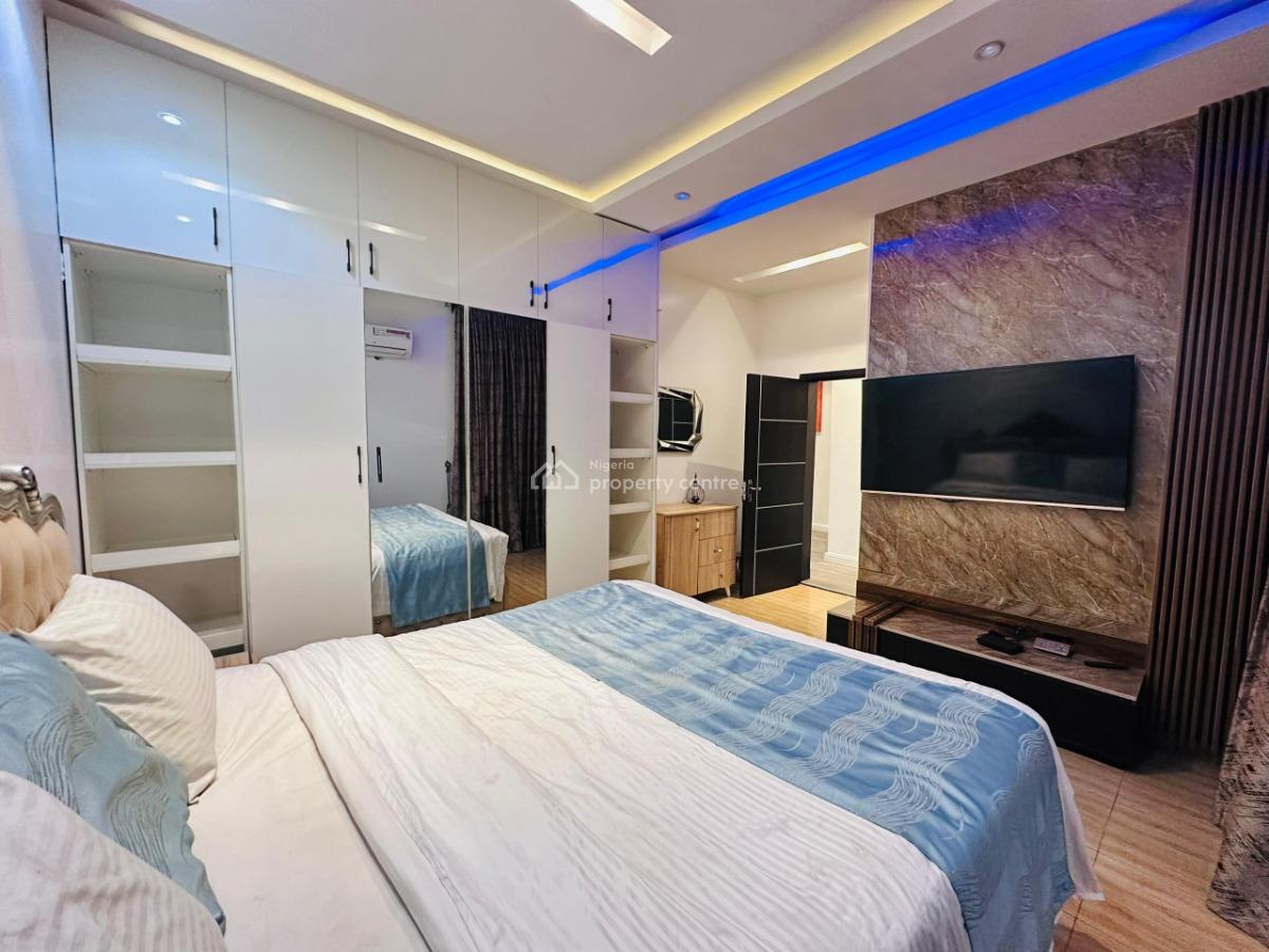 Well Furnished 3 Bedrooms Flat, Gilmor Area, Jahi, Abuja, Flat / Apartment for Sale