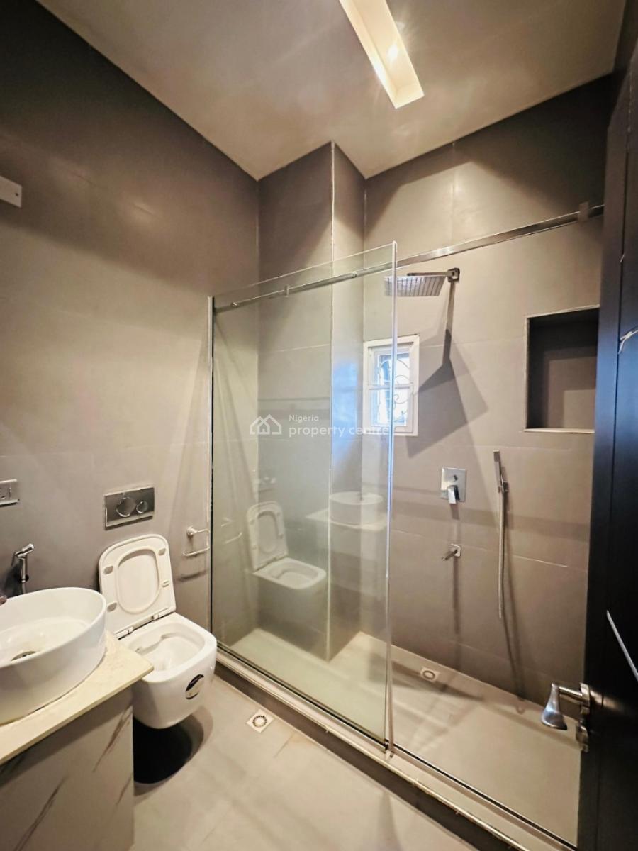 Well Furnished 3 Bedrooms Flat, Gilmor Area, Jahi, Abuja, Flat / Apartment for Sale