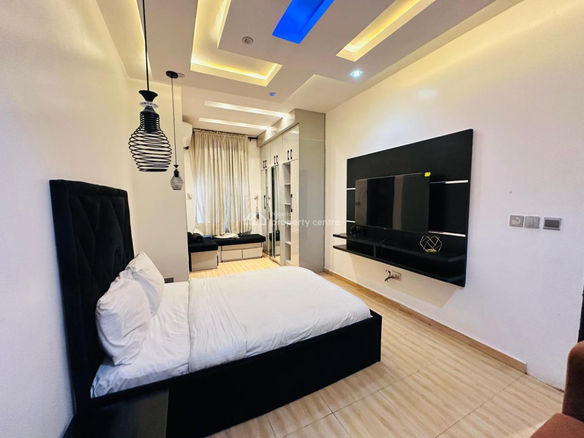 Well Furnished 3 Bedrooms Flat, Gilmor Area, Jahi, Abuja, Flat / Apartment for Sale