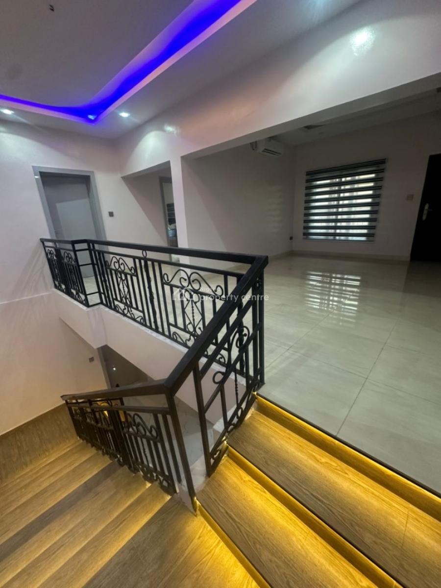 Spacious Five (5) Bedroom Semi Detached Duplex, Lekki Phase 1, Lekki, Lagos, Semi-detached Duplex for Rent