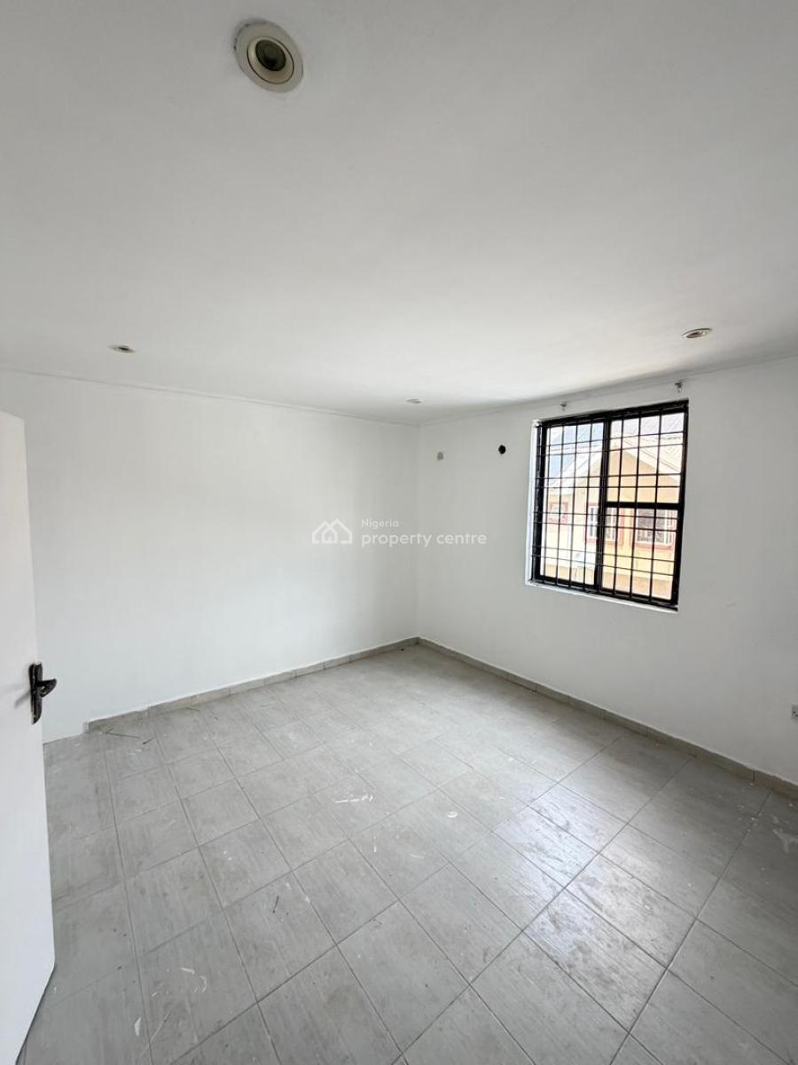 Well Mainted 4 Bedroom Semi Detached Duplex with Bq, Lekki Phase 1, Lekki, Lagos, Semi-detached Duplex for Sale