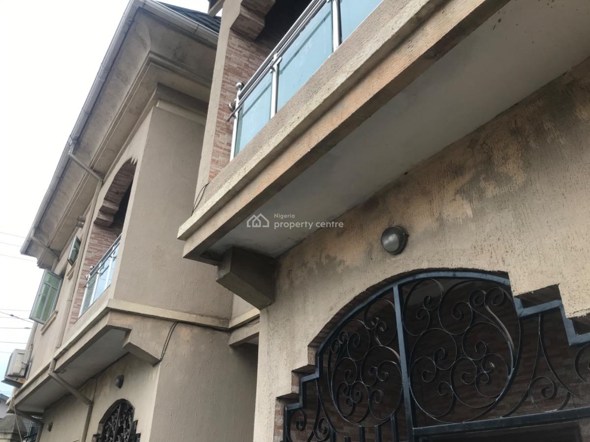 Lovely 3 Bedroom Flat, Akoka, Yaba, Lagos, Flat / Apartment for Rent