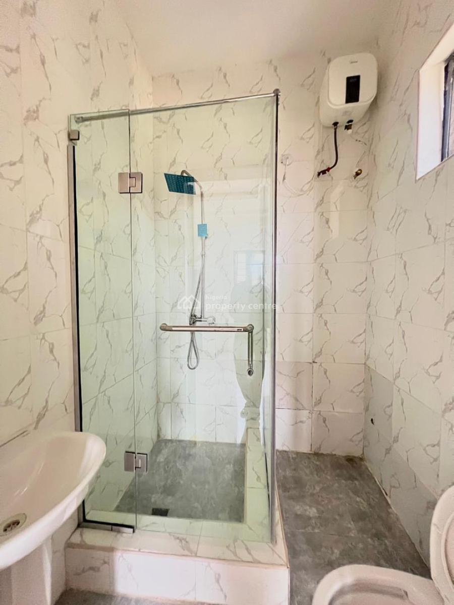 Stylish 2-bedroom Apartment with Elevator Located in a Secure Estate, Ikatee, Lekki, Lagos, Block of Flats for Sale