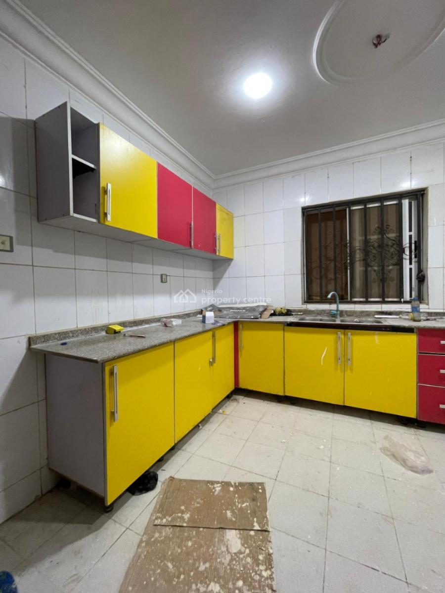 Well Renovated 2 Bedroom Flat in a Serene and Secured Estate, Dawaki, Gwarinpa, Abuja, Flat / Apartment for Rent