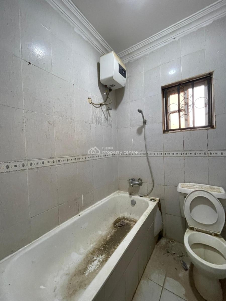 Well Renovated 2 Bedroom Flat in a Serene and Secured Estate, Dawaki, Gwarinpa, Abuja, Flat / Apartment for Rent