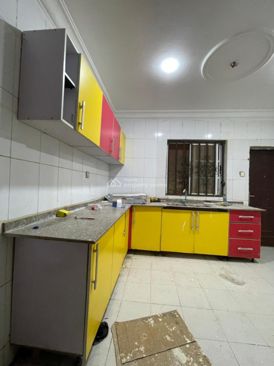 Well Renovated 2 Bedroom Flat in a Serene and Secured Estate, Dawaki, Gwarinpa, Abuja, Flat / Apartment for Rent