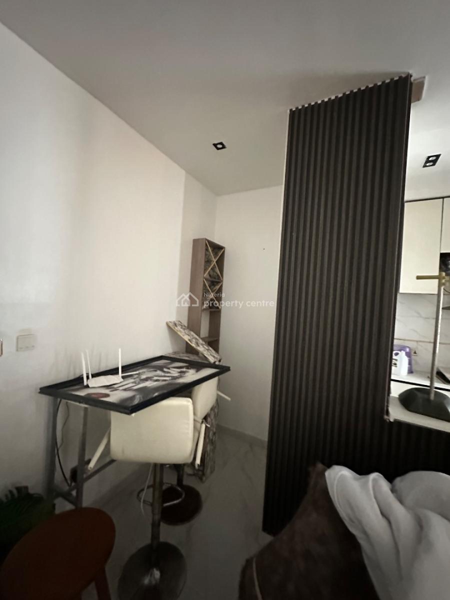 Two Bedroom Flat with Elevator and Swimming Pool(2nd Floor), Ikate, Lekki, Lagos, Flat / Apartment for Rent