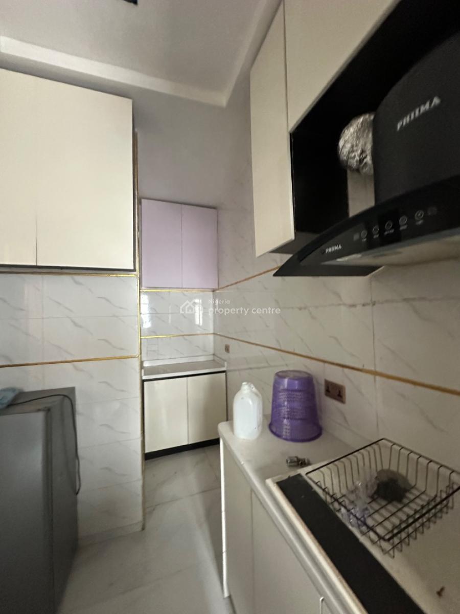 Two Bedroom Flat with Elevator and Swimming Pool(2nd Floor), Ikate, Lekki, Lagos, Flat / Apartment for Rent