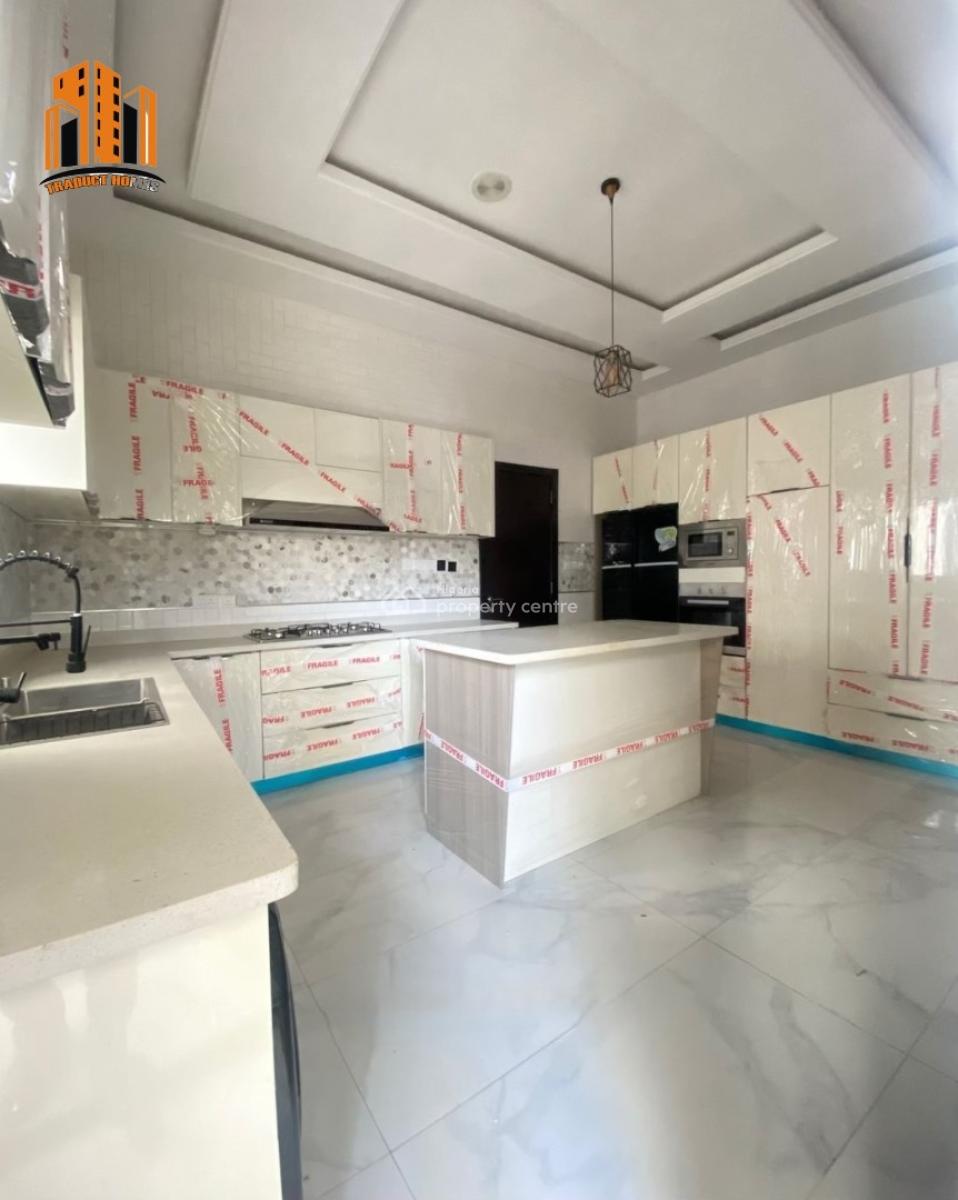 5 Bedroom Spacious Duplex, Osapa, Lekki, Lagos, Detached Duplex for Sale