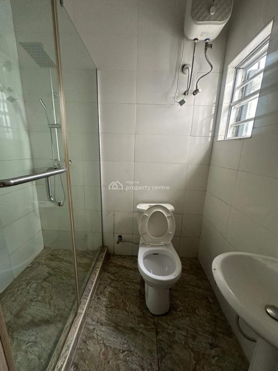 Nice Semi Masters Room Upstairs, Orchid Road, Lekki Phase 1, Lekki, Lagos, Terraced Duplex for Rent