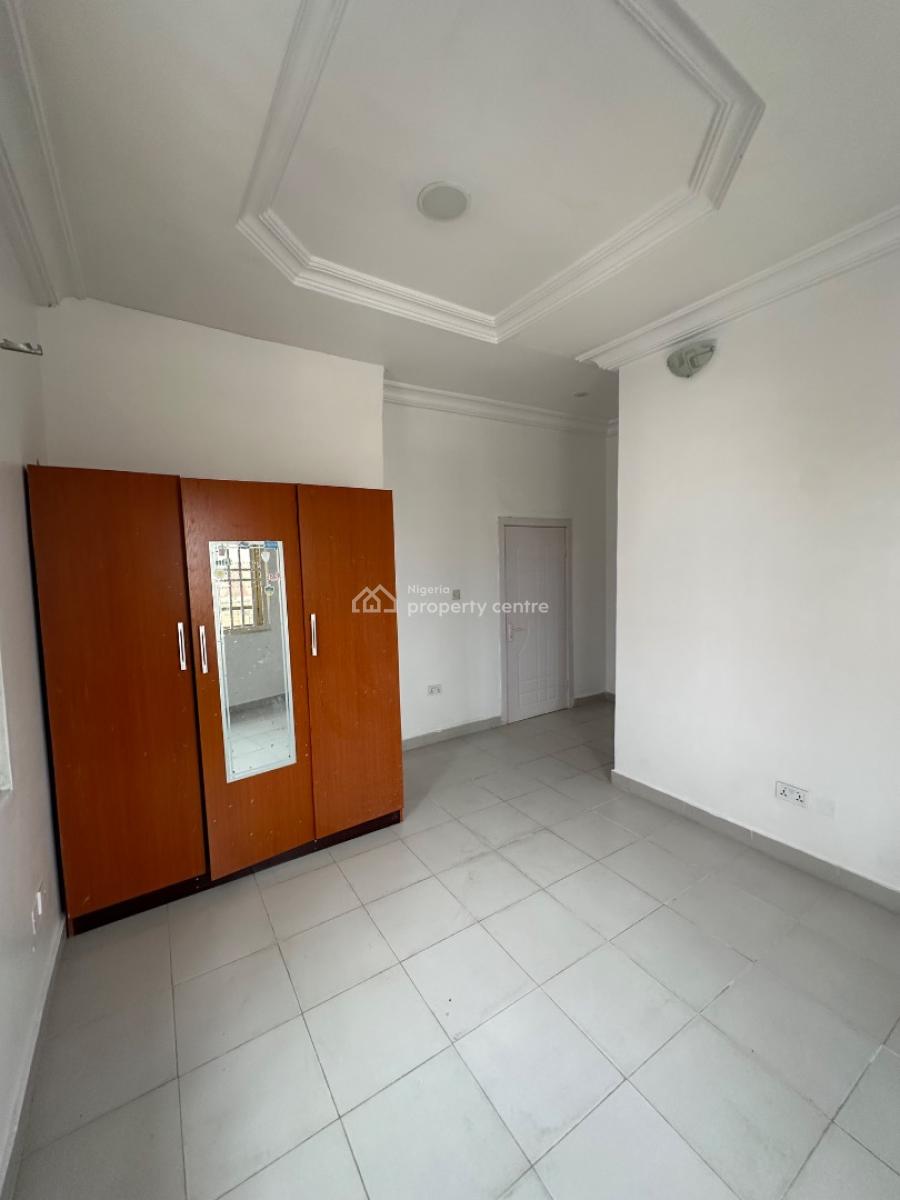 Exquisite Two Bedroom Flat(upstairs), Lekki, Lagos, Flat / Apartment for Rent