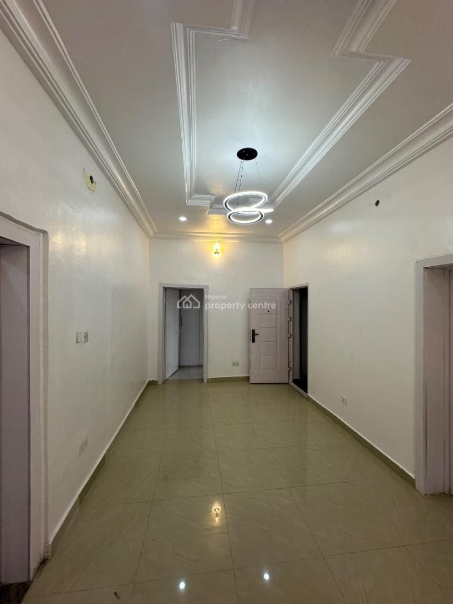 Exquisite Two Bedroom Flat(upstairs), Lekki, Lagos, Flat / Apartment for Rent